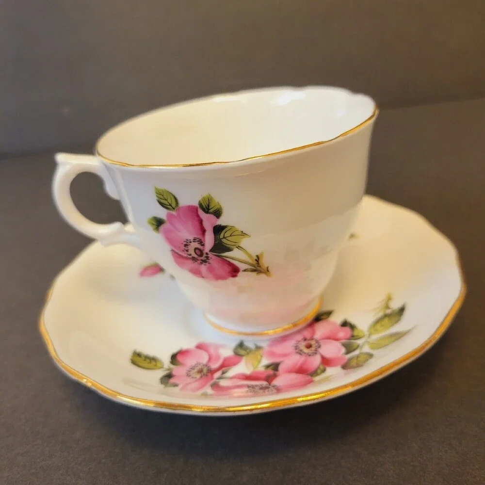 Vtg Royal Vale England Hand Painted Pink  Floral Design Teacup & Saucer Set
